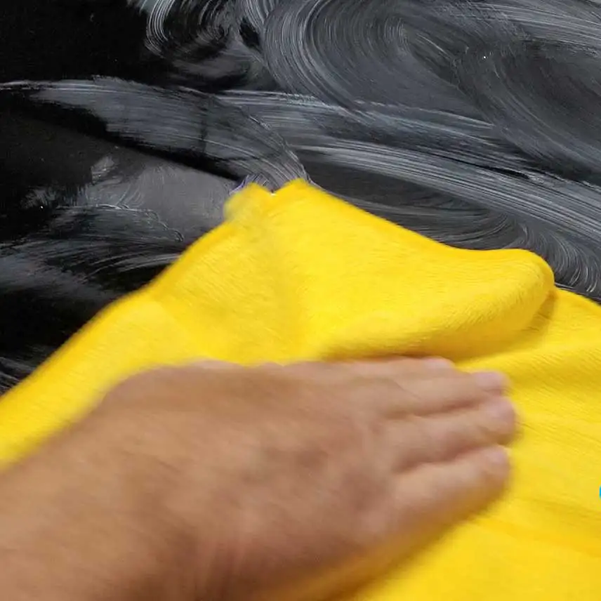 How to wax and polish your car after applying touch up paint Image